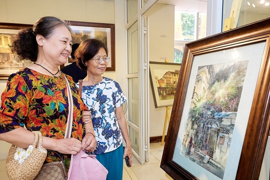 Ký ức sống động về Hà Nội của họa sĩ Sài thành yêu Thủ đô say đắm