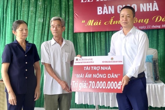 Trao nhà “mái ấm nông dân” cho hội viên nông dân nghèo ở xã Kim Xuyên