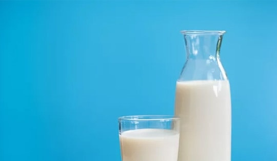 Bác sĩ từ bỏ đồ uống yêu thích sau khi biết thói quen của những người sống thọ