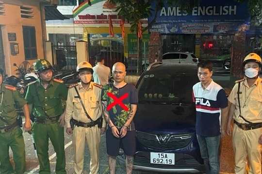 Khởi tố đối tượng sử dụng ma tuý, lăng mạ cảnh sát giao thông Hải Phòng