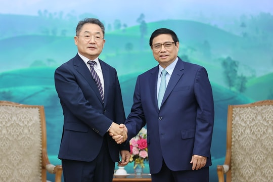 Thủ tướng Phạm Minh Chính tiếp Tổng Giám đốc Tập đoàn công nghệ Amkor
