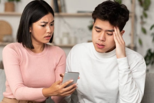 Phụ nữ thông minh không kiểm soát chồng