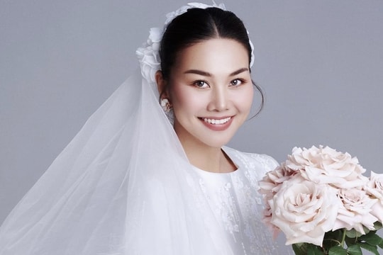 Thanh Hằng và chồng nhạc trưởng tổ chức hôn lễ ngày 22/10