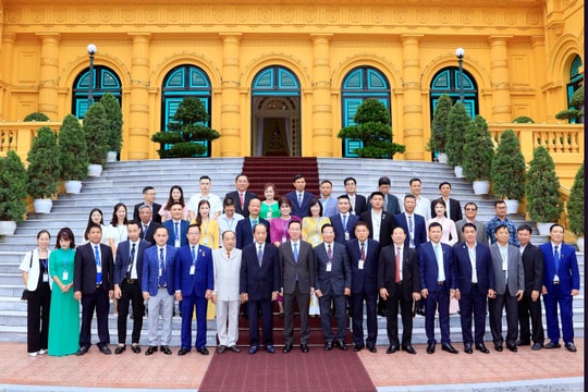 Sự kiện nổi bật ngày 12/10