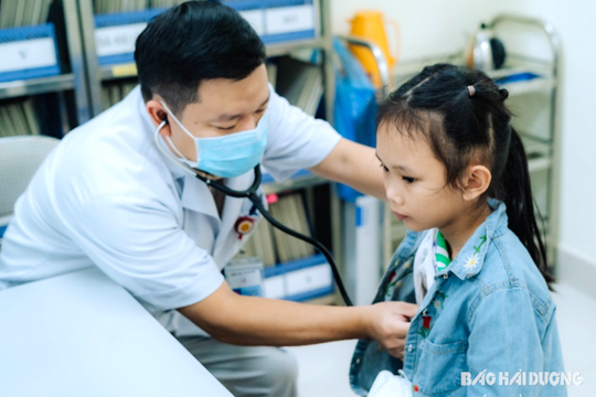 Bệnh viện Tim Hà Nội lần đầu khám bệnh tim miễn phí cho trẻ em Hải Dương