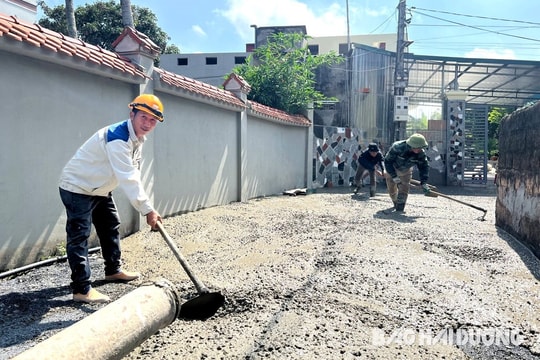 Hội Cựu chiến binh huyện Thanh Miện góp công bê tông hóa trên 600 m đường thôn xóm