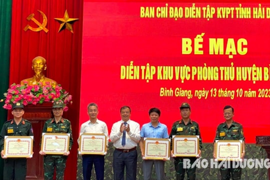 Diễn tập khu vực phòng thủ huyện Bình Giang đạt loại giỏi