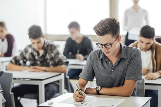 Hàng loạt quốc gia miễn phí giáo dục phổ thông