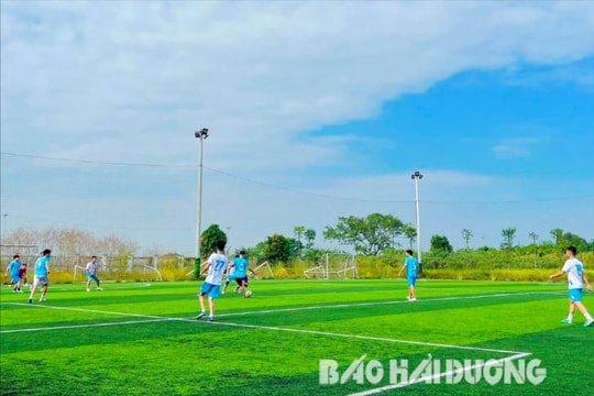 Gần 200 cầu thủ tham gia Giải bóng đá thanh niên huyện Kim Thành