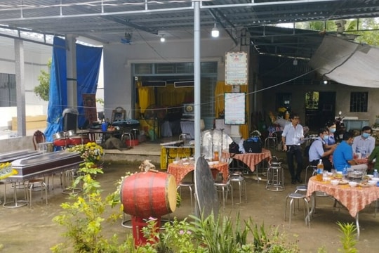 Điều tra vụ mẹ và con trai tử vong nghi bị ngộ độc sữa ở Tiền Giang