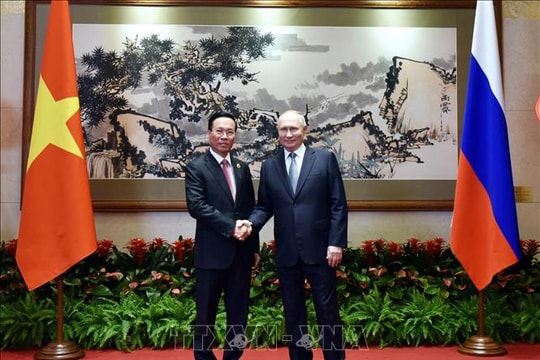 Chủ tịch nước Võ Văn Thưởng gặp Tổng thống Liên bang Nga Vladimir Putin