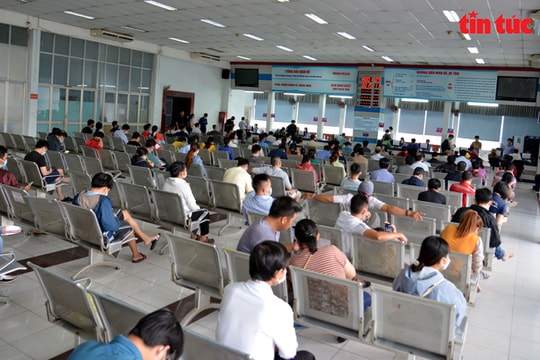 1.200 vé tàu Tết tập thể Giáp Thìn 2024 đã được thanh toán sau 1 ngày mở bán