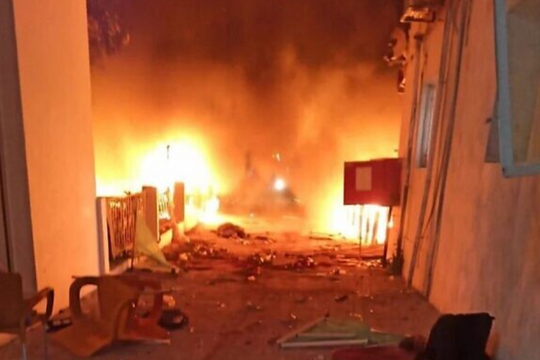 Bệnh viện ở Dải Gaza nổ khiến hàng trăm người chết; Hezbollah nói về ngày thứ Tư "thịnh nộ"