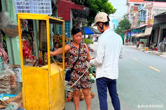 Bán xăng tự phát tại xã Chi Lăng Bắc