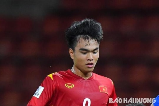 Tài năng trẻ 17 tuổi người Hải Dương Nguyễn Công Phương được Viettel gọi lên đội 1 chuẩn bị V.League 2023-2024