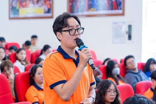 Nhiều sinh viên ra trường chê việc lương thấp, "kén cá chọn canh"