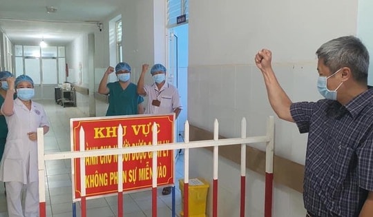 Covid-19 chính thức chuyển sang bệnh truyền nhiễm nhóm B, cùng nhóm bệnh cúm, sởi