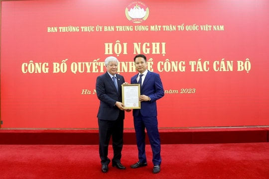 Nhà báo Trương Thành Trung giữ chức Tổng Biên tập Tạp chí Mặt trận