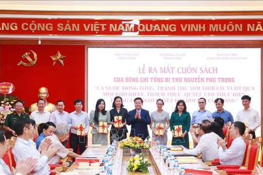 Ra mắt sách của Tổng Bí thư về quyết tâm thực hiện thắng lợi Nghị quyết Đại hội XIII