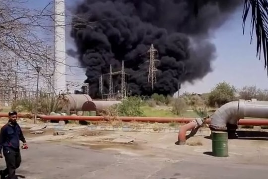 Nổ tại nhà máy điện gần thủ đô của Iran, ít nhất 5 người thương vong