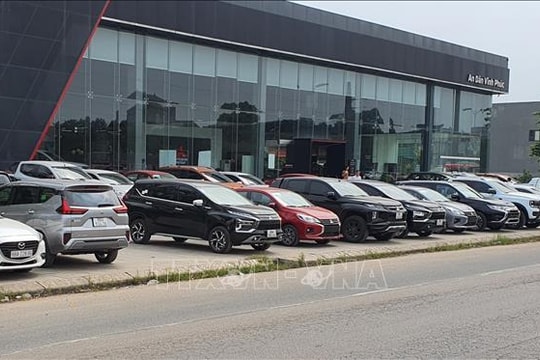 Ô tô mới ồ ạt ra mắt và giảm giá, xe cũ cắt lỗ cũng khó bán