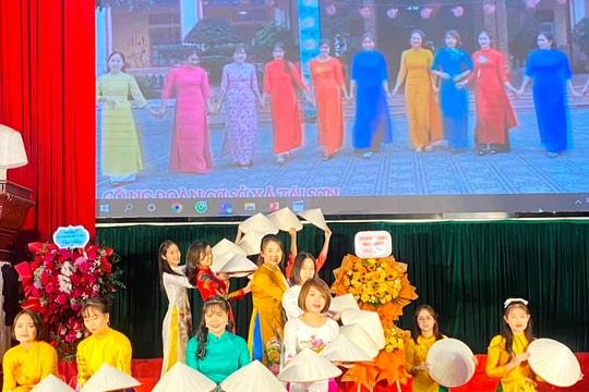 Người lao động huyện Tứ Kỳ thi "duyên dáng áo dài"