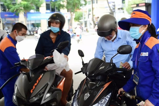 Giá xăng dầu trong nước và thế giới  hôm nay có thể sẽ cùng tăng