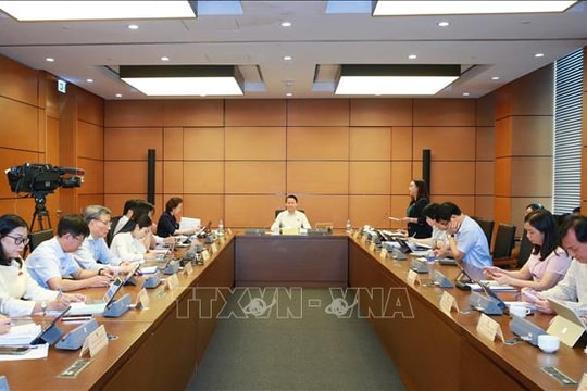 Bộ trưởng Nội vụ phân tích về cải cách chính sách tiền lương
