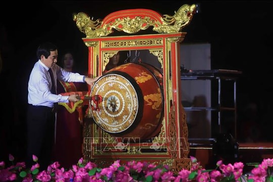 Khai mạc Lễ hội chùa Keo mùa thu 2023