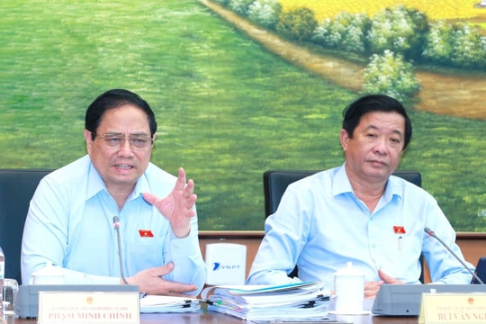 Thủ tướng Phạm Minh Chính: "Đi vay thì phải xoay chuyển tình thế, không thể làm lặt vặt"
