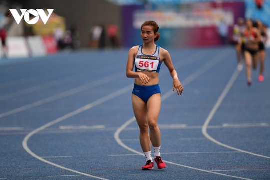 Nguyễn Thị Oanh giành thêm huy chương vàng quốc gia, vượt xa thành tích ở SEA Games 32