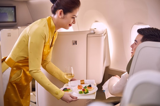 Vietnam Airlines số hóa thực đơn suất ăn, đồ uống trên các chuyến bay