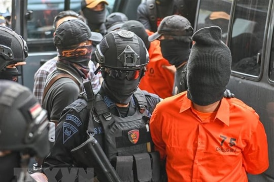 Indonesia bắt giữ 27 nghi phạm thuộc nhóm khủng bố ủng hộ IS