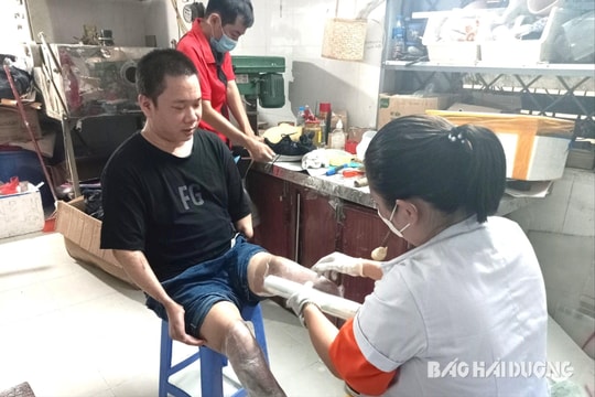 Những đôi chân hy vọng