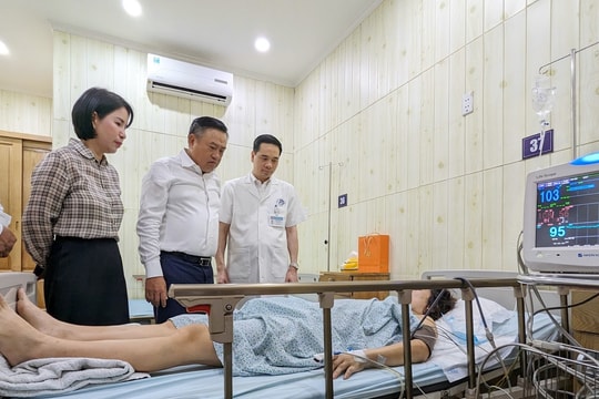 Phải tìm mọi cách phân bổ sớm 100 tỷ hỗ trợ nạn nhân vụ cháy chung cư mini