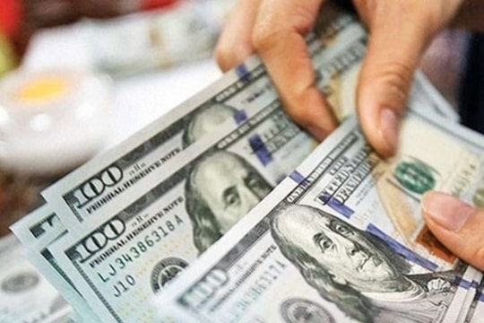 Sáng 31/10, giá vàng, dầu và USD cùng đi xuống