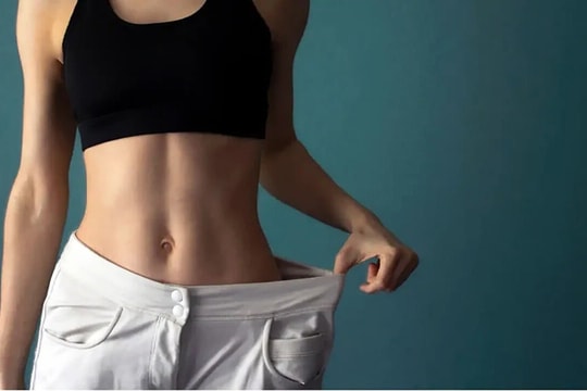 Việc nên làm buổi tối để có vòng eo thon