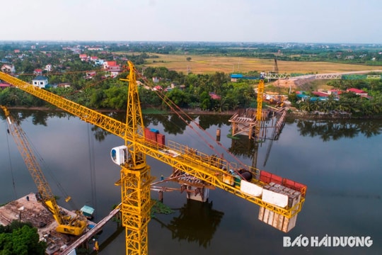 Sôi động công trường thi công cầu Bắc Hưng Hải