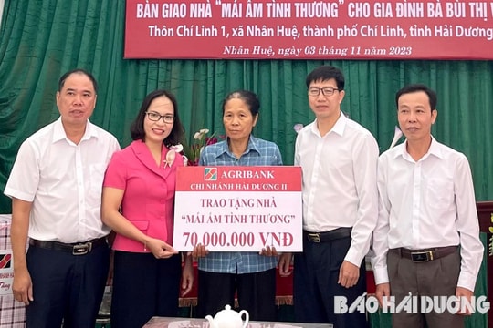 Trao nhà “Mái ấm tình thương” cho phụ nữ nghèo xã Nhân Huệ