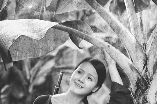 Nụ hôn đầu tặng em gái thanh niên xung phong