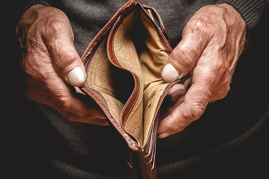 4 suy nghĩ sai lầm không thể thoát nghèo