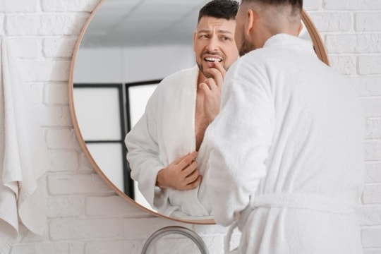 8 thói quen khiến răng bị ố vàng