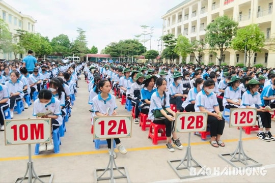 Tuyên truyền văn hóa giao thông cho gần 5.900 học sinh