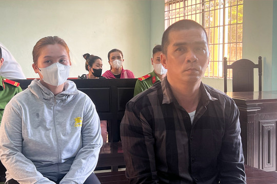 Xét xử mẹ ruột và nhân tình hành hạ bé trai 3 tuổi ở Hóc Môn