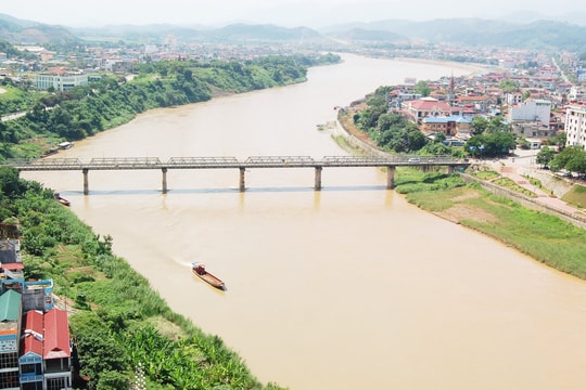 Bài thơ về dòng sông