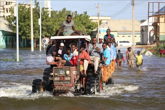 Liên hợp quốc yêu cầu sơ tán khẩn cấp trên 700.000 người do lũ lụt ở Somalia