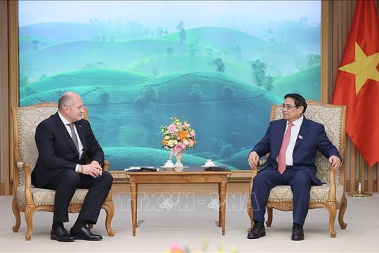 Thủ tướng Phạm Minh Chính tiếp Bộ trưởng Bộ Tình trạng khẩn cấp Liên bang Nga