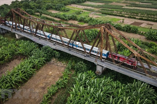 Tour đặc biệt tham quan Nhà máy Xe lửa Gia Lâm, dự lễ hội sáng tạo