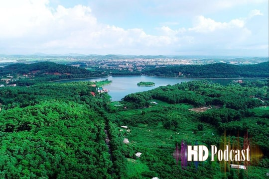 Hồ Côn Sơn - vẻ đẹp chạm trái tim du khách