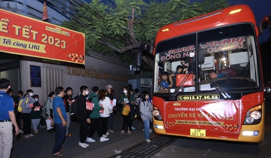 Một trường đại học cho sinh viên nghỉ Tết 37 ngày, nhiều trường cho nghỉ 1 tháng